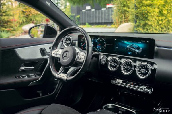 Автомобилна фотография на Mercedes-Benz CLA C118