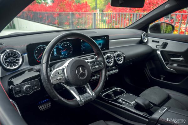 Автомобилна фотография на Mercedes-Benz CLA C118